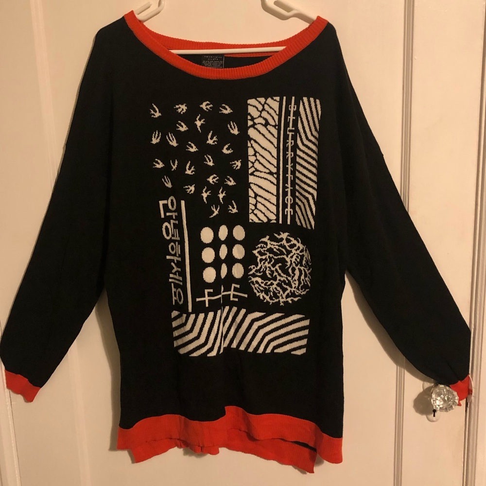 Twenty One Pilots ‘Groupie’ Sweater